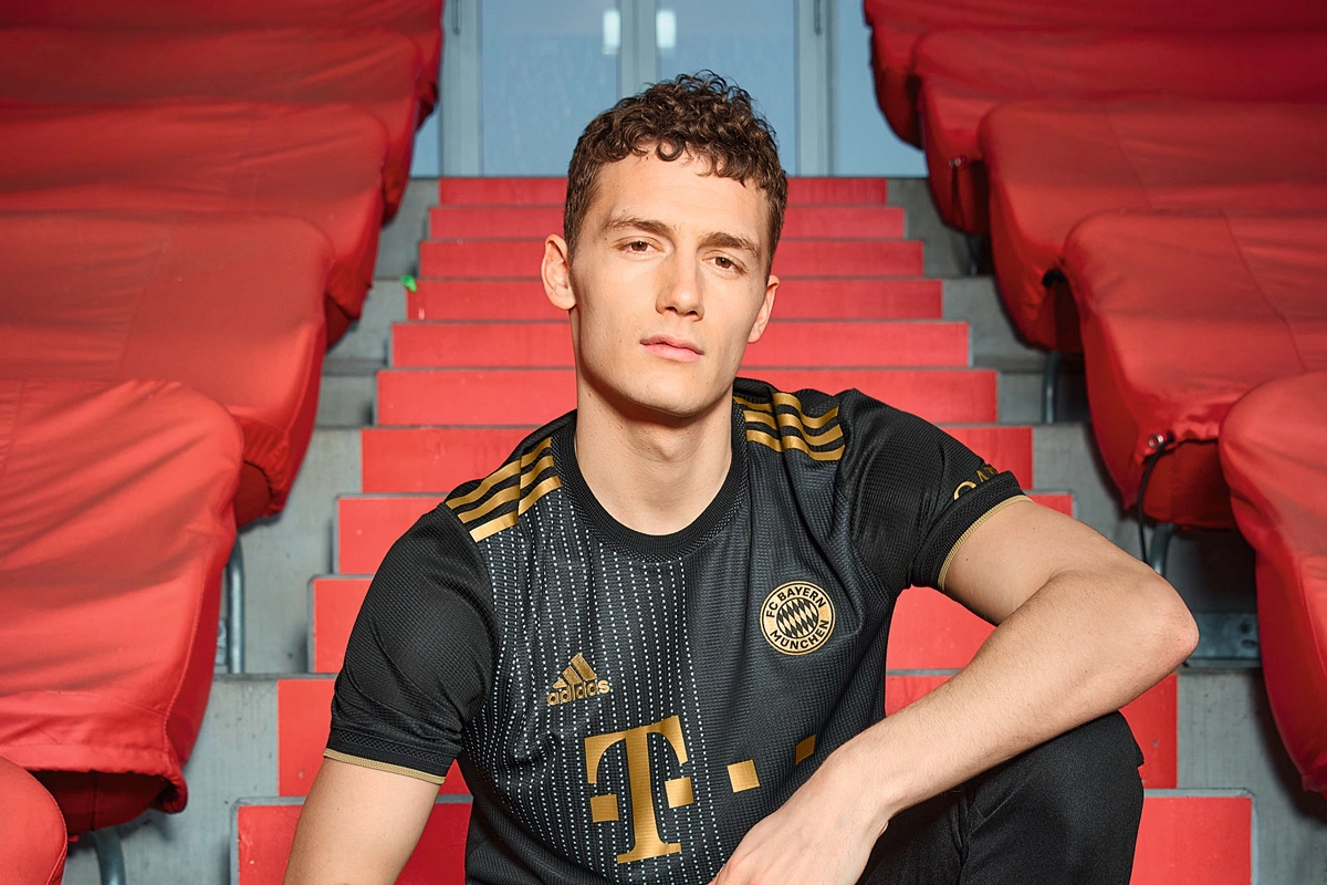 官方：长崎成功丸与主帅高木琢也续约至26／27赛季结束