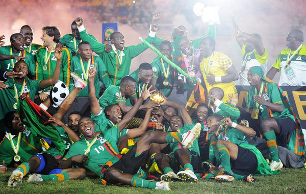 法甲半场：舍瓦利耶神扑，萨利苏进球被吹，巴黎0-0摩纳哥