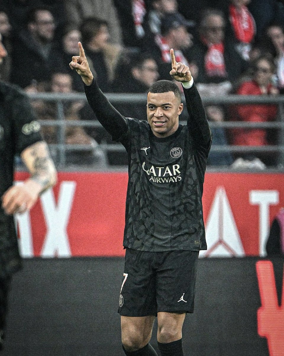 赖因德斯：米兰今年有机会争冠；未来是否会回归？回头见吧