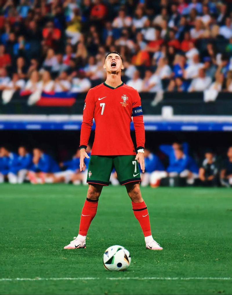 巴媒：奥斯卡近期饱受伤病困扰，他正考虑与圣保罗解约并退役