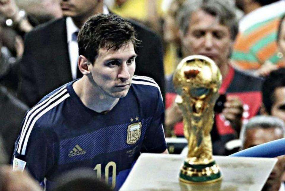 曼城斯特林梅开二度击败热刺