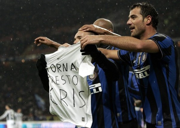 巴塞罗那理发师：欧洲杯期间，费尔明专门打电话让我给他理发