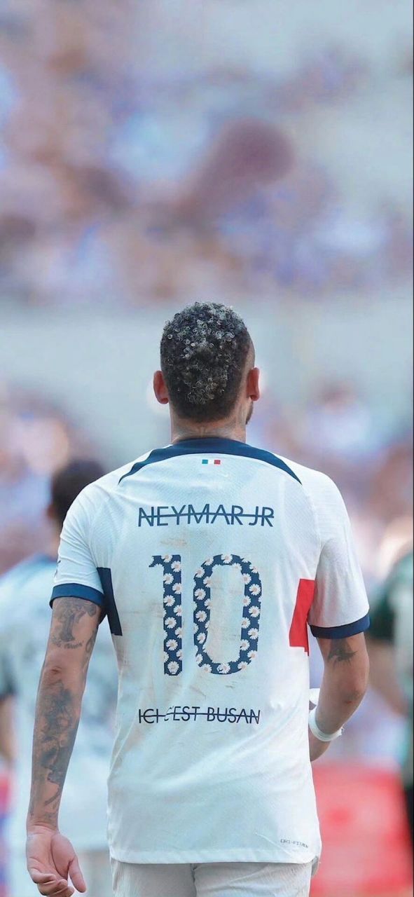 费迪南德之子洛伦兹签下首份职业合同，新赛季为布莱顿U21效力