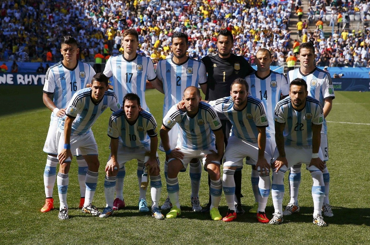 马斯切拉诺：裁判有一个叫VAR的工具，我不明白为啥他们不用