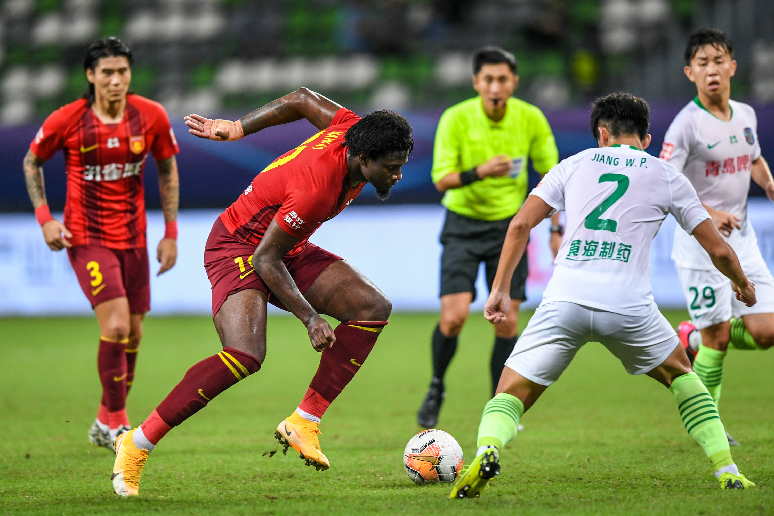 阿斯：贝蒂斯将效仿安东尼模式，打算明年夏窗买断阿姆拉巴特